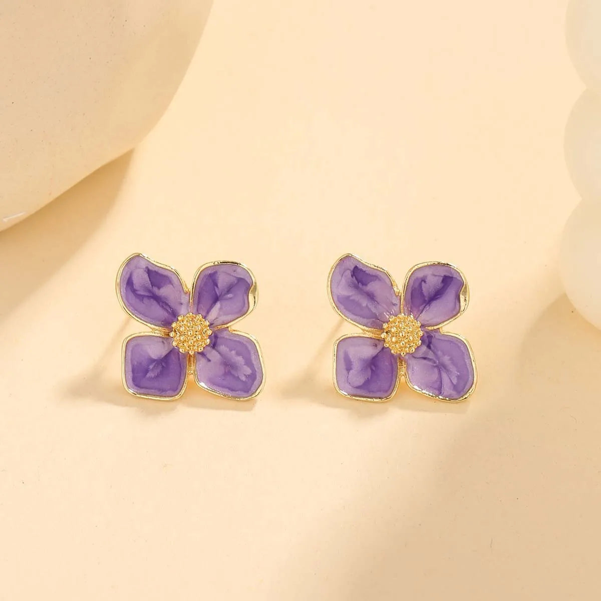 Sweet Flower Stud Earrings For Women Vintage Metal Ear Stud Girls Fashion Multi-colored Fresh Earring Party Wedding Jewelry